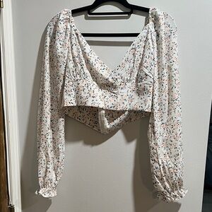 SHEIN White Floral Blouse with Long Sleeves